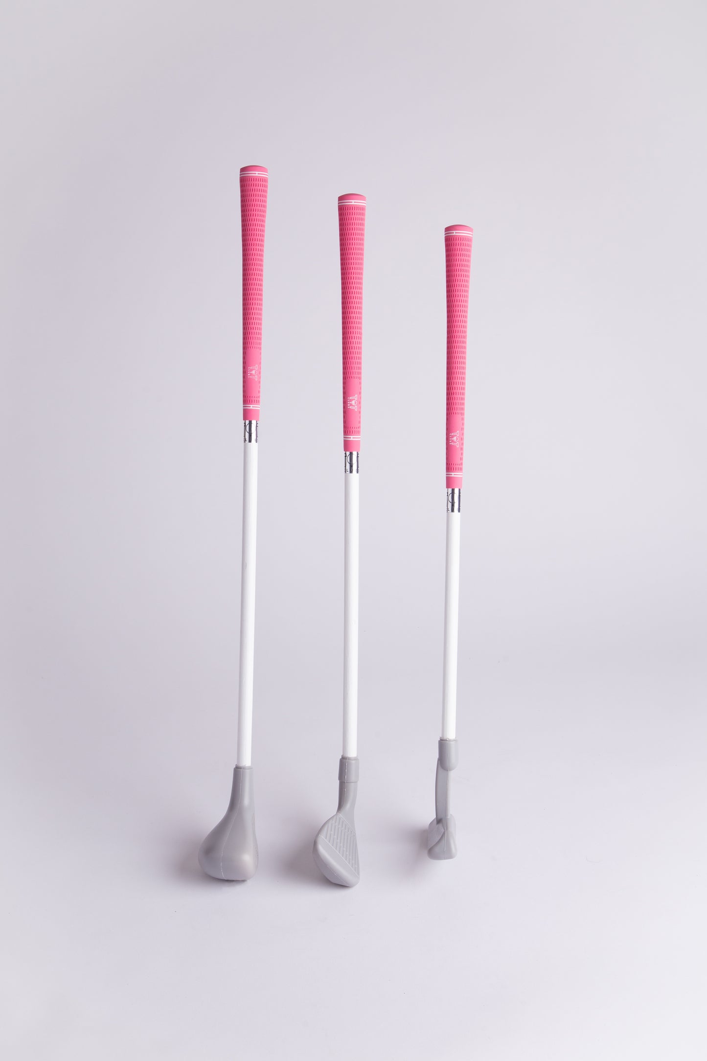 Toddler girl golf club set with pink grips