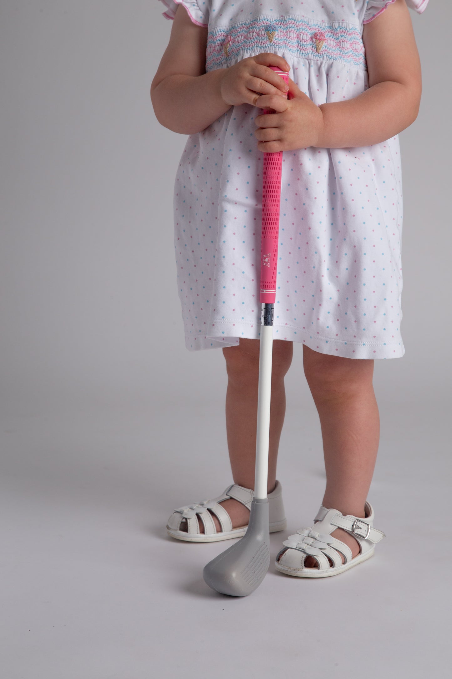 Toddler girl pink golf clubs