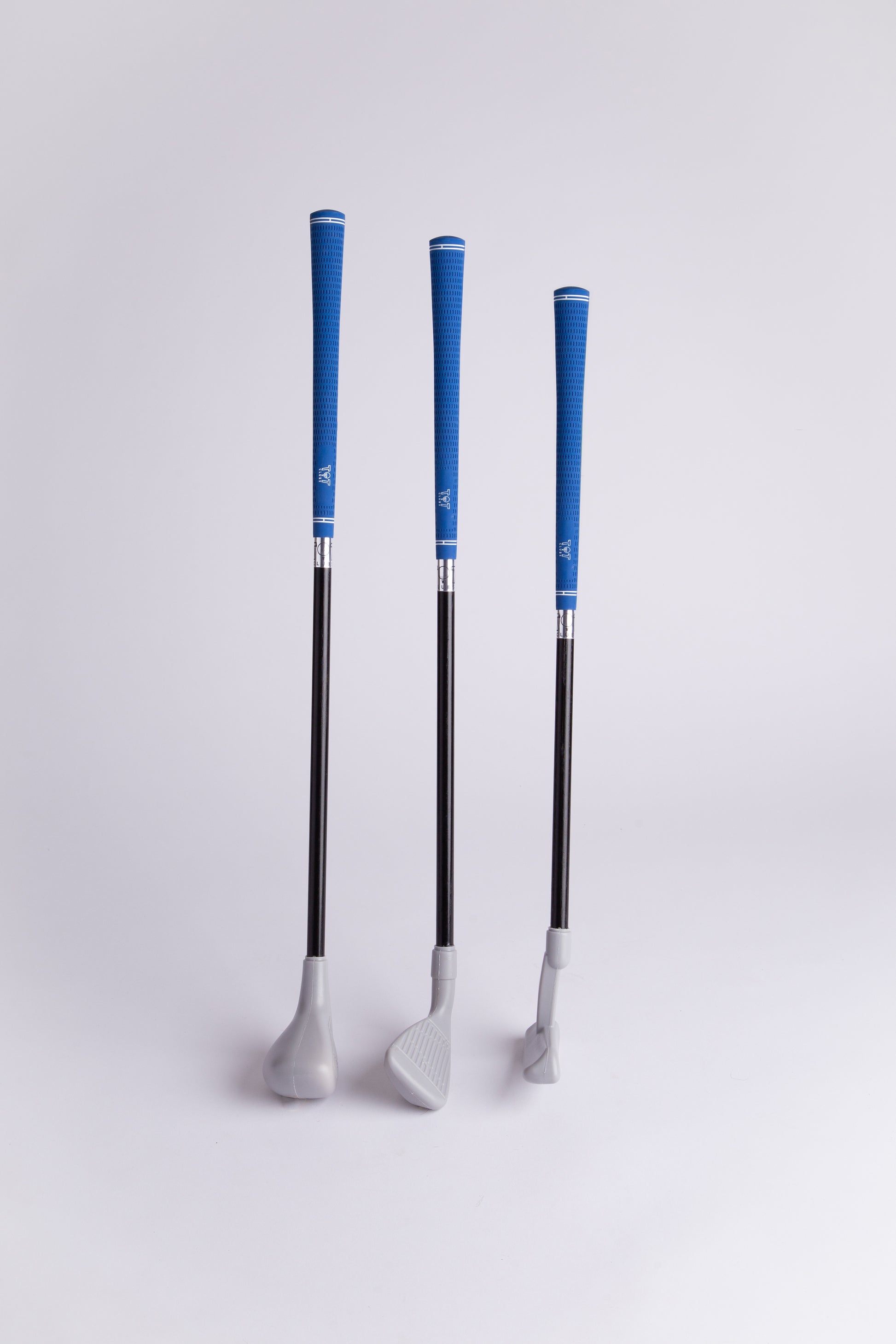 Lightweight toddler golf club set with driver, putter, iron with real blue grips